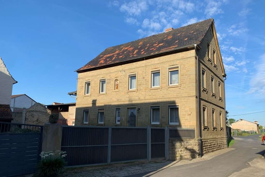 Außenansicht Außenansicht - Bauernhaus in 97440 Werneck mit 178m² kaufen