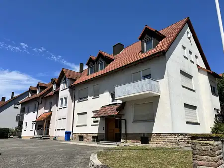 Klein aber fein... sofort beziehbare 2 Zimmer-Eigentumswohnung mit Keller und Kfz-Stellplatz in stadtnaher Siedlungslage
