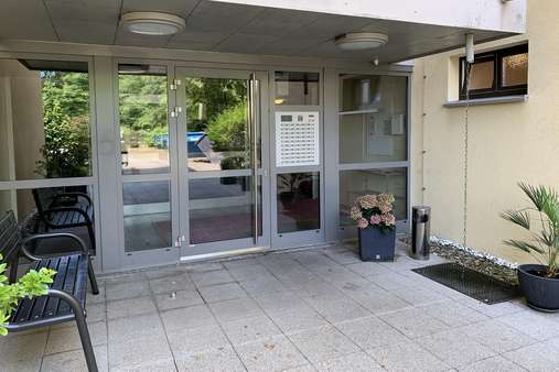 gepflegtes Entree - Erdgeschosswohnung in 97422 Schweinfurt mit 64m² kaufen