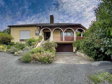 Bungalow - Bungalow in 96126 Maroldsweisach mit 335m² kaufen