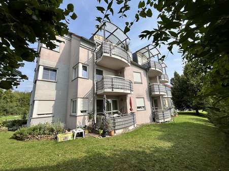 Westansicht der Wohnanlage - Etagenwohnung in 97437 Haßfurt mit 73m² kaufen