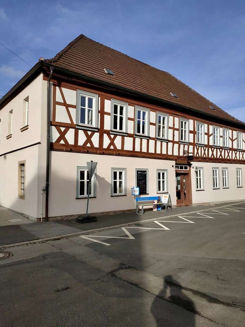 Charmantes Fachwerkgebäude... - Etagenwohnung in 97496 Burgpreppach mit 79m² mieten