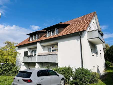 Südostansicht mit Balkon der Wohnung (DG rechts) Südostansicht mit Balkon der Wohnung (DG rechts) - Dachgeschosswohnung in 97437 Haßfurt mit 50m² kaufen