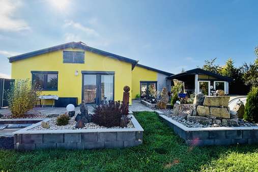 Gartenansicht - Bungalow in 97526 Reichelshof mit 170m² kaufen