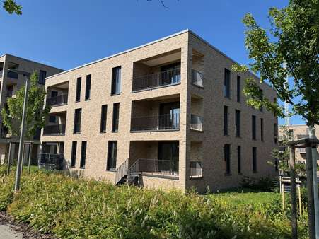Ansicht Süd/Ost Ansicht Süd/Ost - Etagenwohnung in 97424 Schweinfurt mit 85m² kaufen