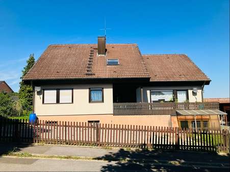 Ansicht des Hauses - Einfamilienhaus in 97437 Haßfurt mit 230m² kaufen