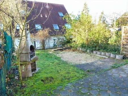 Terrasse und Privatgarten in Südlage - Reihenmittelhaus in 97500 Ebelsbach mit 101m² kaufen