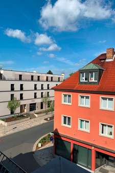 Balkon zur Straße - Maisonette-Wohnung in 97421 Schweinfurt mit 80m² kaufen