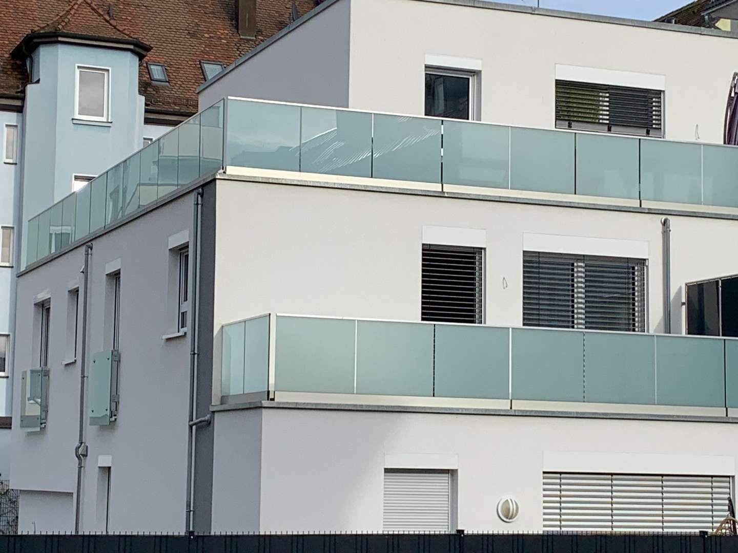 Eckwohnung im Obergeschoss mit großem Balkon - Etagenwohnung in 97421 Schweinfurt mit 72m² kaufen