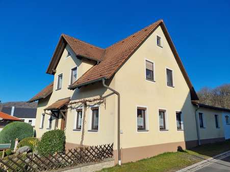 Südostansicht (Straßenseite) - Einfamilienhaus in 96181 Rauhenebrach mit 155m² kaufen