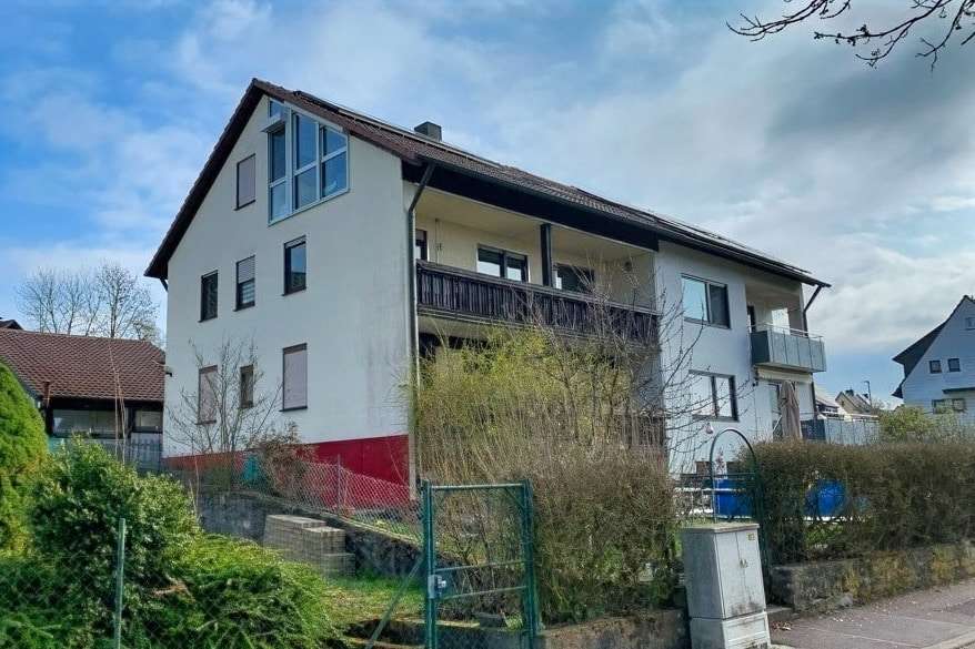 Hausansicht - Zweifamilienhaus in 97502 Euerbach mit 197m² kaufen