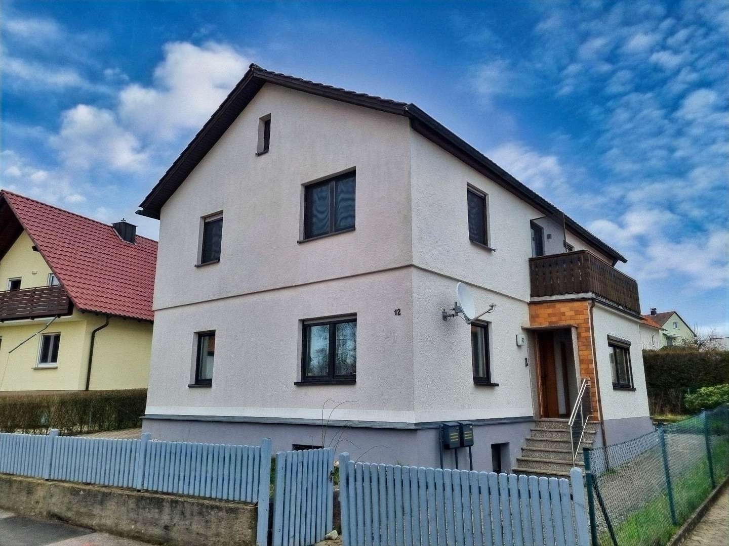 Süd-West Ansicht - Zweifamilienhaus in 97437 Haßfurt mit 160m² kaufen