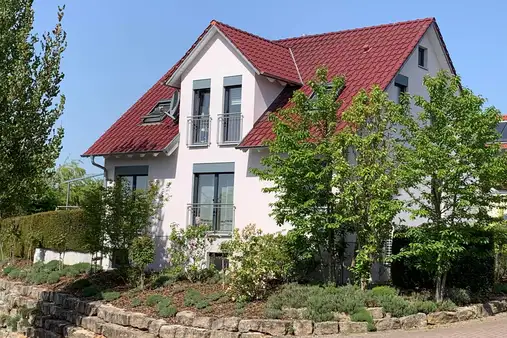 Freistehendes Einfamilienhaus in Schweinfurt/Eselshöhe