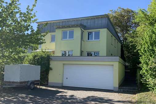 Anwesen mit viel Platz für den Fuhrpark - Einfamilienhaus in 97422 Schweinfurt mit 287m² kaufen