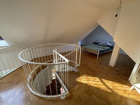 Schlafzimmer - Maisonette-Wohnung in 97769 Bad Brückenau mit 64m² als Kapitalanlage kaufen