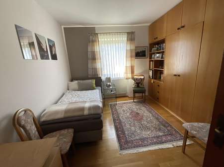 Schlafzimmer 2 - Einfamilienhaus in 97769 Bad Brückenau mit 176m² kaufen