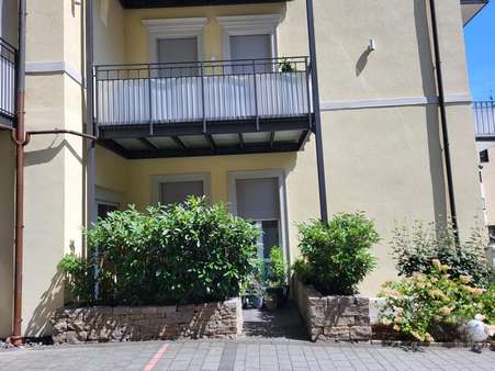 blickgeschützte Terrasse blickgeschützte Terrasse - Erdgeschosswohnung in 97688 Bad Kissingen mit 89m² als Kapitalanlage kaufen