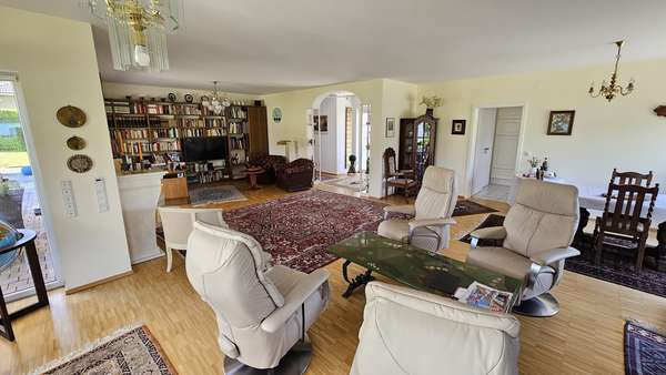 Wohnen Wohnen - Bungalow in 97708 Bad Bocklet mit 139m² kaufen