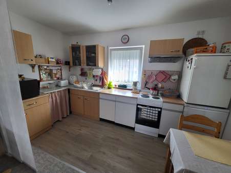 offene Küche - Etagenwohnung in 97702 Münnerstadt mit 62m² mieten