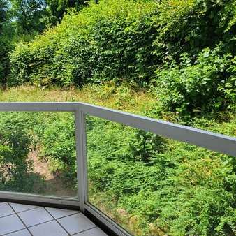 Schlafzimmer-Balkon Schlafzimmer-Balkon - Erdgeschosswohnung in 97688 Bad Kissingen mit 84m² mieten