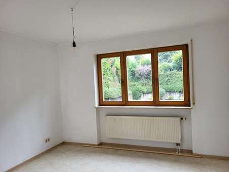 Schlafzimmer Schlafzimmer - Erdgeschosswohnung in 97688 Bad Kissingen mit 84m² mieten