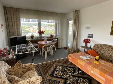 Wohnzimmer - Etagenwohnung in 97688 Bad Kissingen mit 101m² kaufen