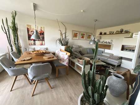 Wohn-Esszimmer - Etagenwohnung in 97688 Bad Kissingen mit 66m² mieten