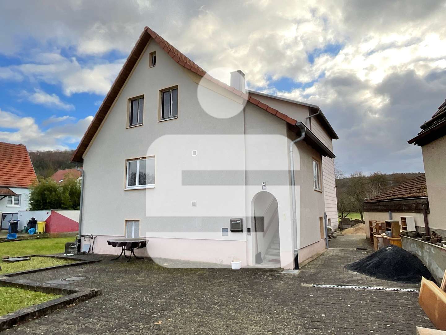 Titelbild - Einfamilienhaus in 97720 Nüdlingen mit 130m² kaufen