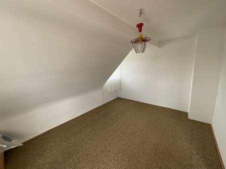 Schlafzimmer DG Schlafzimmer DG - Zweifamilienhaus in 97723 Oberthulba mit 136m² kaufen