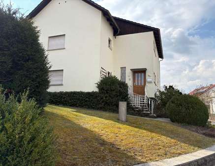 Außenansicht - Einfamilienhaus in 97616 Bad Neustadt mit 145m² kaufen