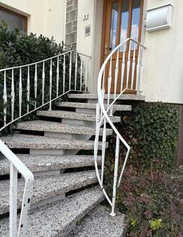 Eingang - Einfamilienhaus in 97616 Bad Neustadt mit 145m² kaufen