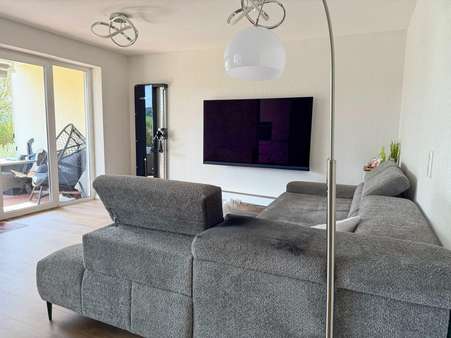 Wohnzimmer - Erdgeschosswohnung in 97616 Salz mit 93m² kaufen
