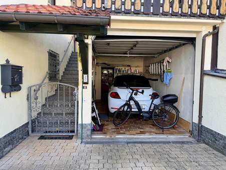 Garage Garage - Doppelhaushälfte in 97616 Bad Neustadt mit 180m² kaufen
