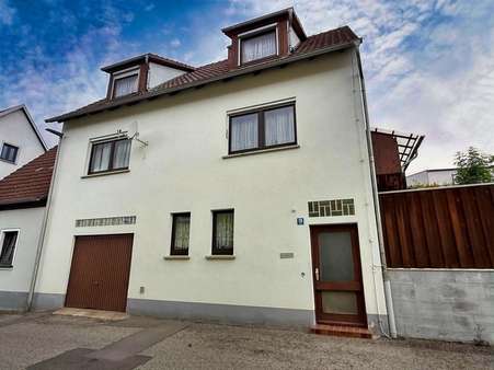 Außenansicht Außenansicht - Einfamilienhaus in 97633 Saal mit 100m² kaufen