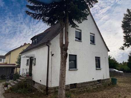Außenansicht Außenansicht - Einfamilienhaus in 97616 Bad Neustadt mit 150m² kaufen