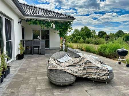 Terrasse Terrasse - Einfamilienhaus in 97640 Stockheim mit 120m² kaufen
