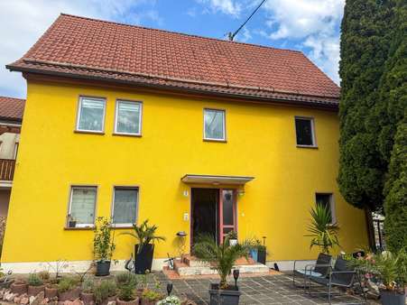 Außenansicht Außenansicht - Mehrfamilienhaus in 97618 Niederlauer mit 220m² kaufen