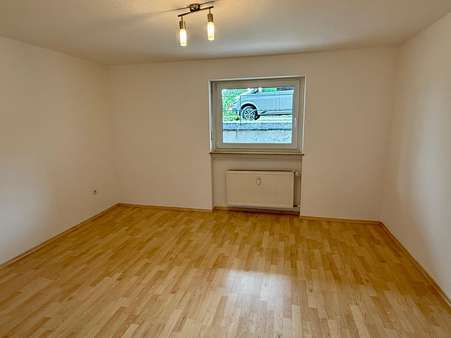 Zimmer 2 - Souterrain-Wohnung in 97616 Bad Neustadt mit 55m² kaufen