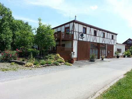 Außenansicht - Einfamilienhaus in 97616 Bad Neustadt mit 340m² kaufen