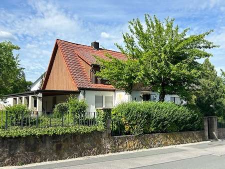 Außenansicht - Einfamilienhaus in 97616 Bad Neustadt mit 170m² kaufen