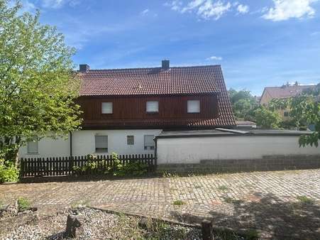 Außenansicht Rückseite - Einfamilienhaus in 97616 Bad Neustadt mit 170m² kaufen