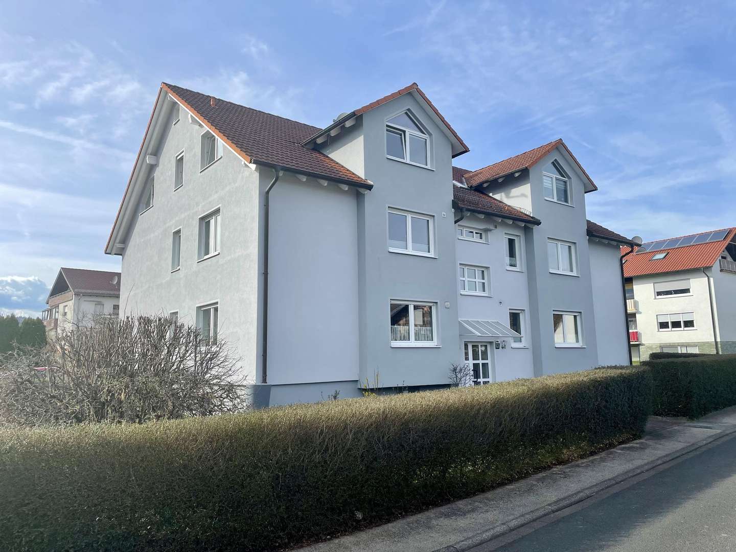 Außenansicht - Dachgeschosswohnung in 97653 Bischofsheim mit 69m² kaufen