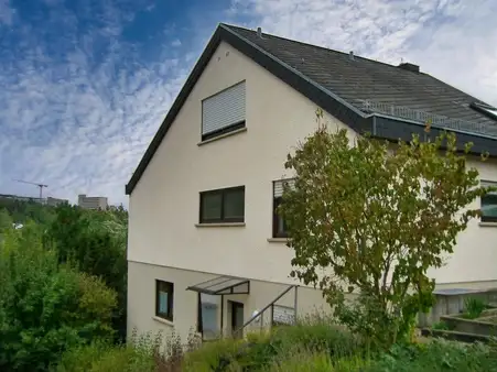 Einfamilienhaus mit Einliegerwohnung in 97616 Bad Neustadt/Herschfeld
-  Top-Aussicht