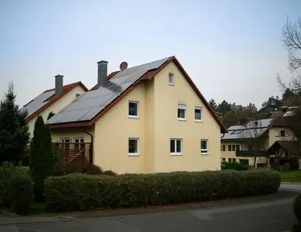 Großzügige Doppelhaushälfte in 97616 Bad Neustadt/Herschfeld