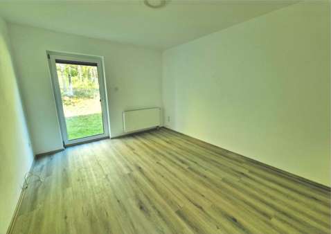 Zimmer EG rechts - Mehrfamilienhaus in 97702 Münnerstadt mit 220m² kaufen