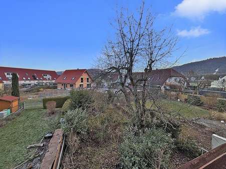 Blick in den Garten - Reihenmittelhaus in 63924 Kleinheubach mit 145m² kaufen