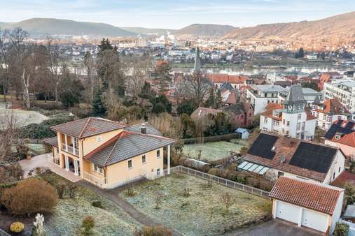 Außenaufnahme mit Ausblick - Einfamilienhaus in 63897 Miltenberg mit 231m² kaufen