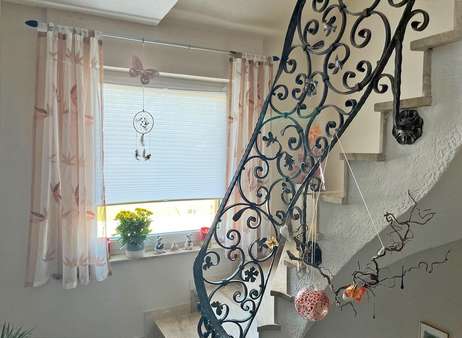 Treppenhaus - Zweifamilienhaus in 63856 Bessenbach mit 168m² kaufen