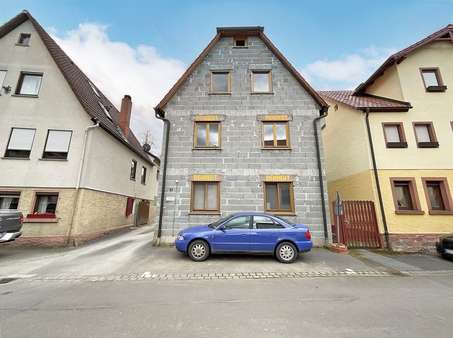Straßenansicht - Einfamilienhaus in 63916 Amorbach mit 110m² kaufen