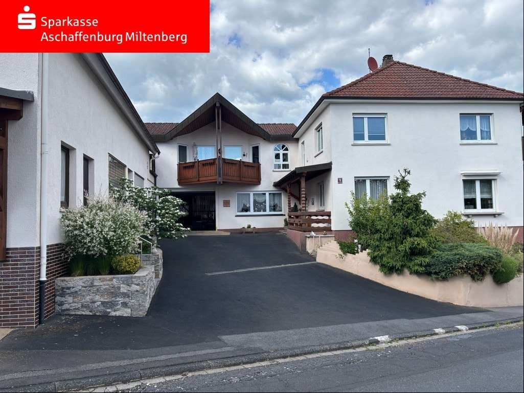 Außenansicht - Zweifamilienhaus in 63829 Krombach mit 237m² kaufen